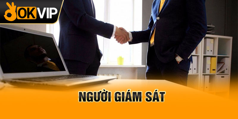 Người giám sát